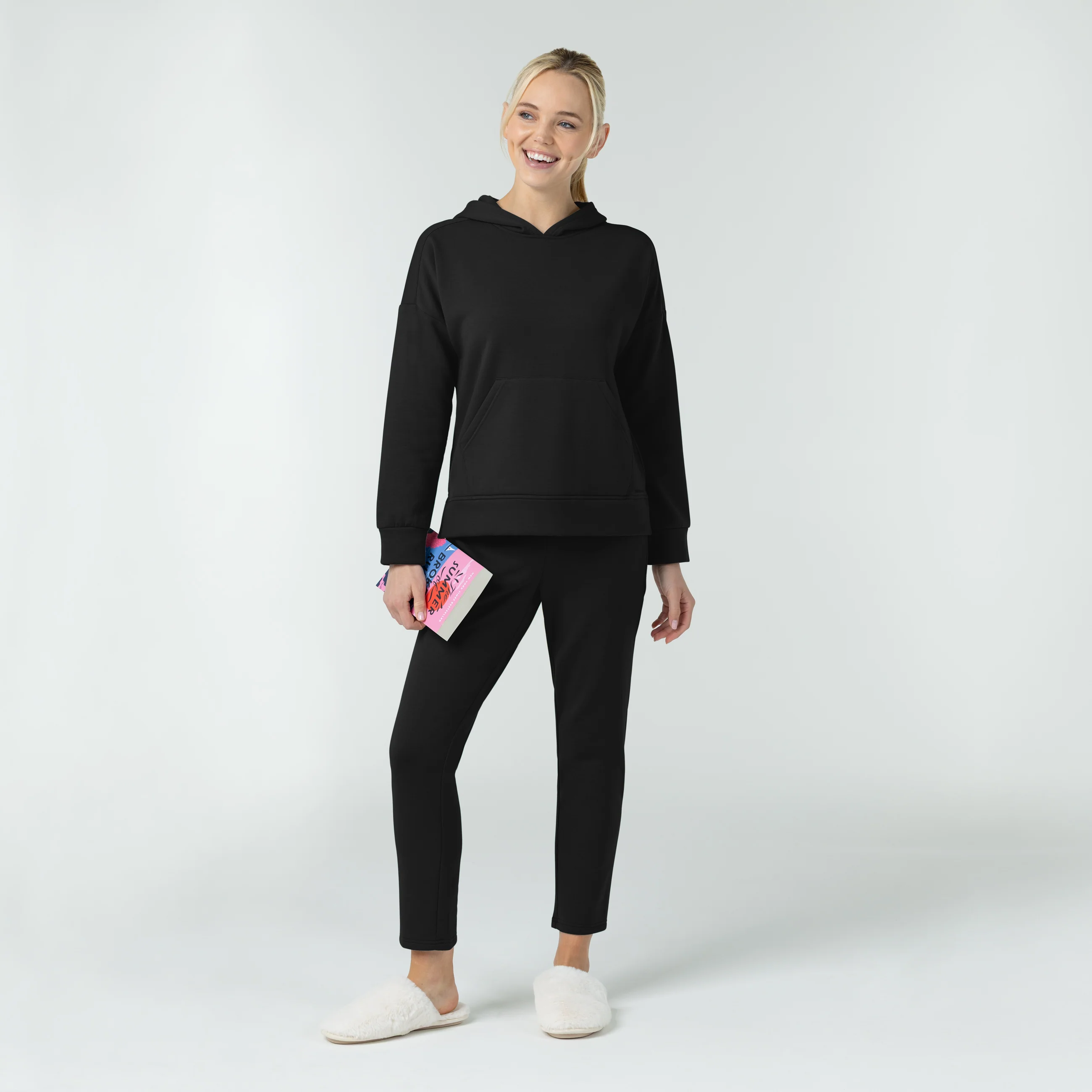 Unwind & Lounge Women's Fleece Slim Leg Pant - Black - Image 4