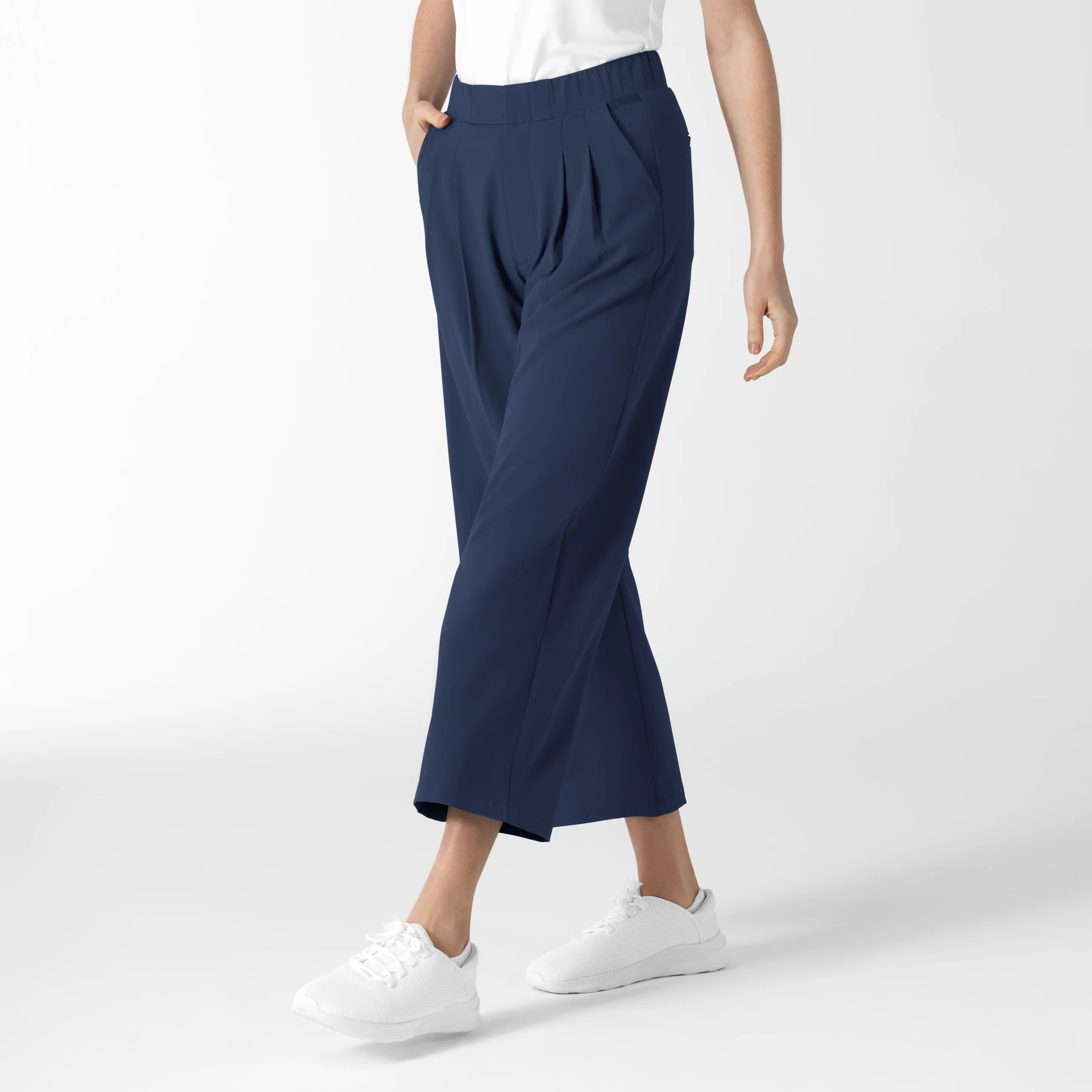 RENEW Women's Cropped Wide Leg Scrub Trouser - Navy - Image 4