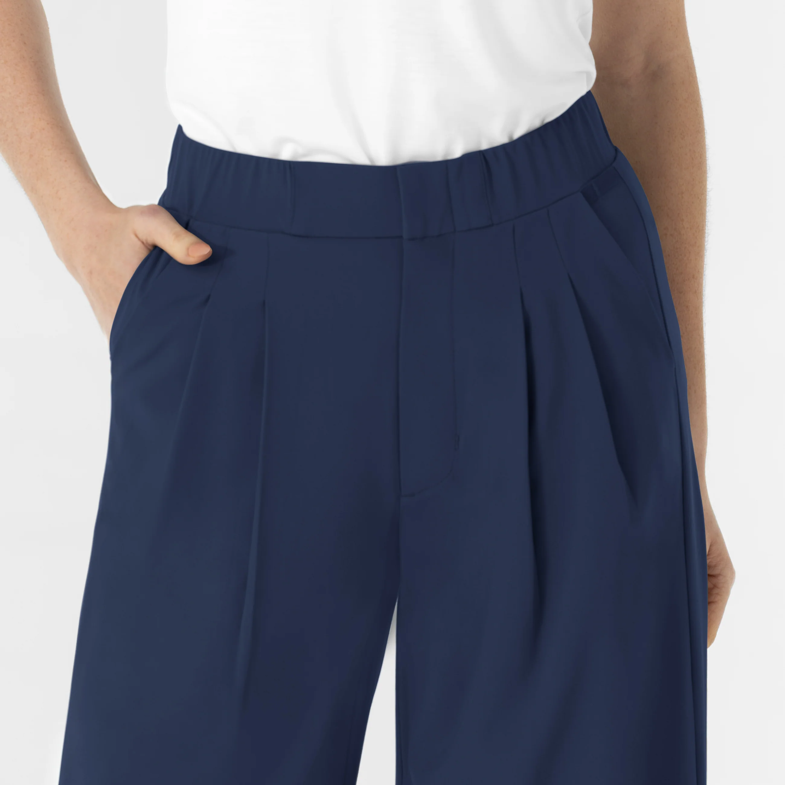 RENEW Women's Cropped Wide Leg Scrub Trouser - Navy - Image 8