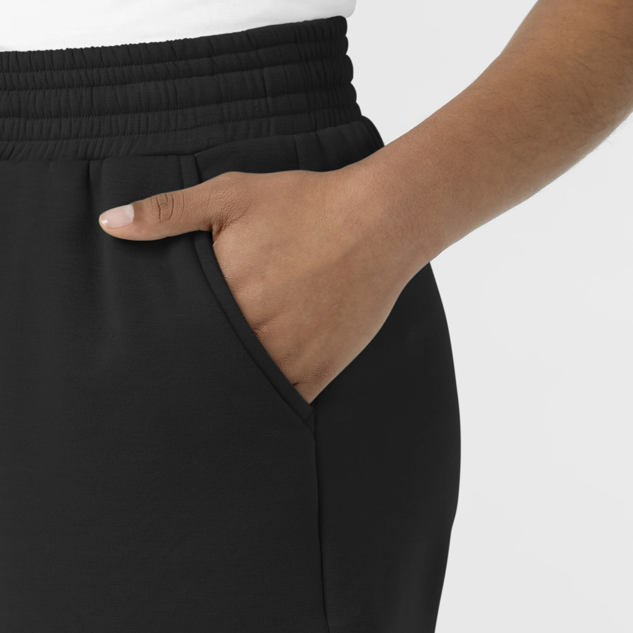 Unwind & Lounge Women's Fleece High Rise Shorts - Black - Image 7