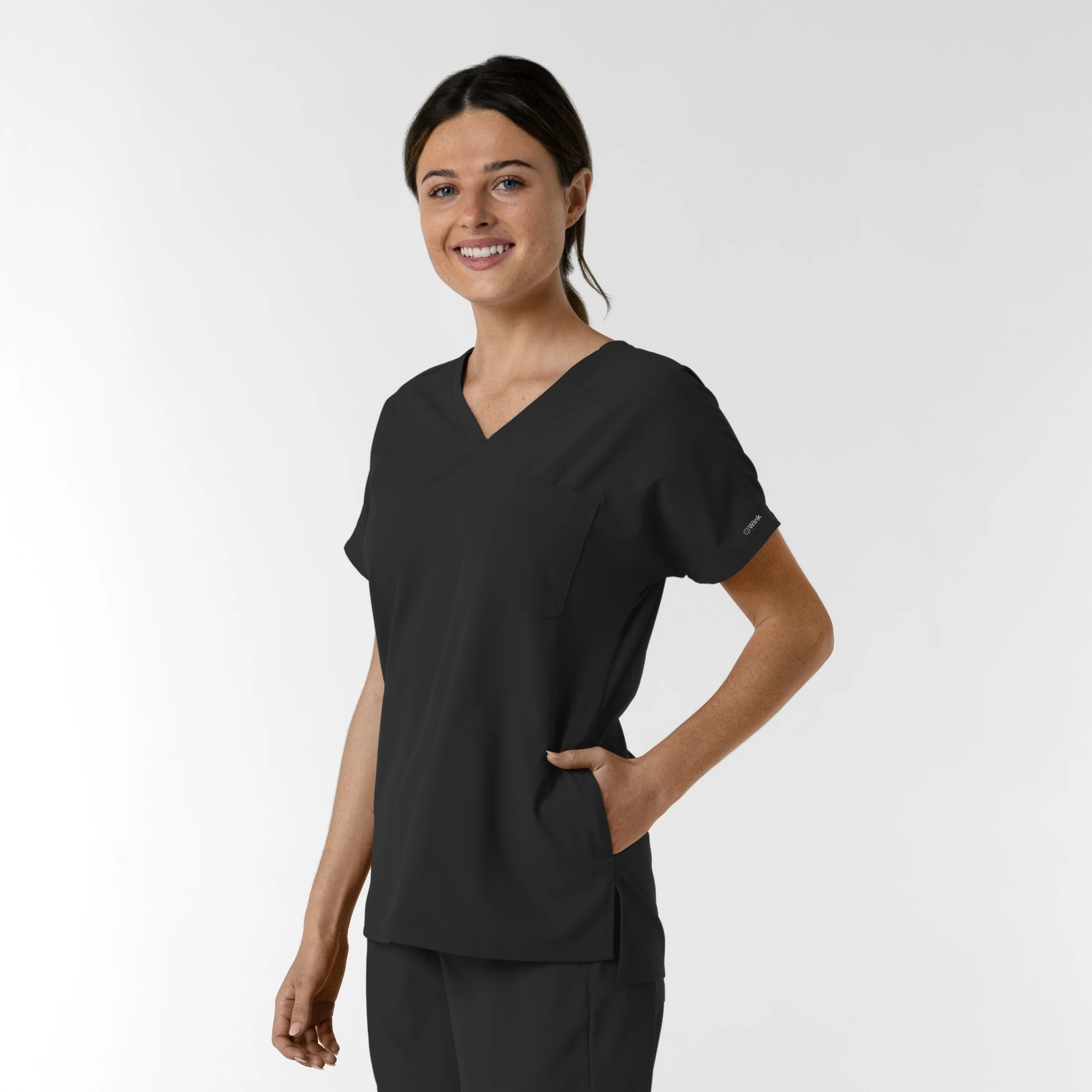 NURTUR Women's Drop Shoulder Tunic Scrub Top - Black - Image 4