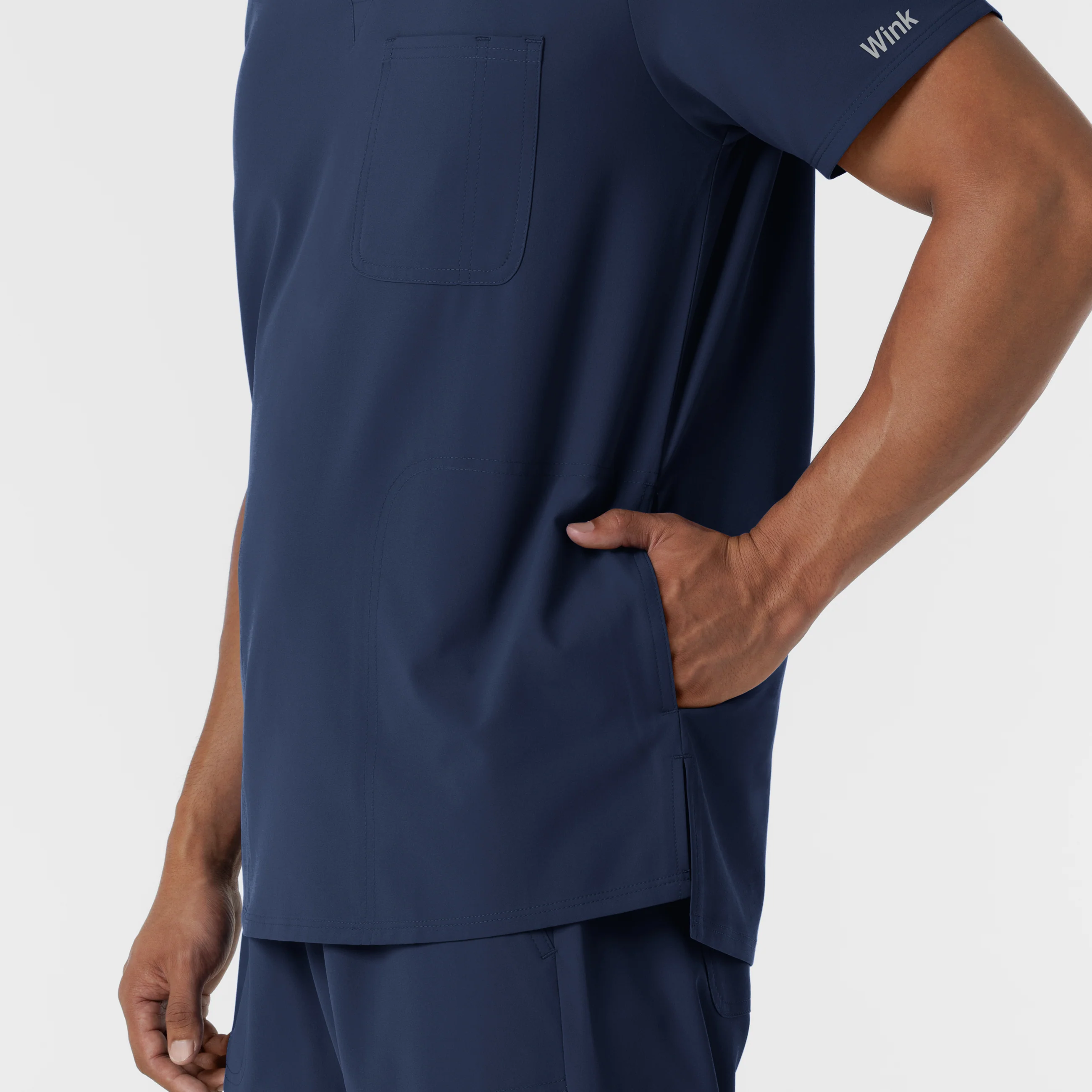 NURTUR Men's V-Neck Scrub Top - Navy - Image 8