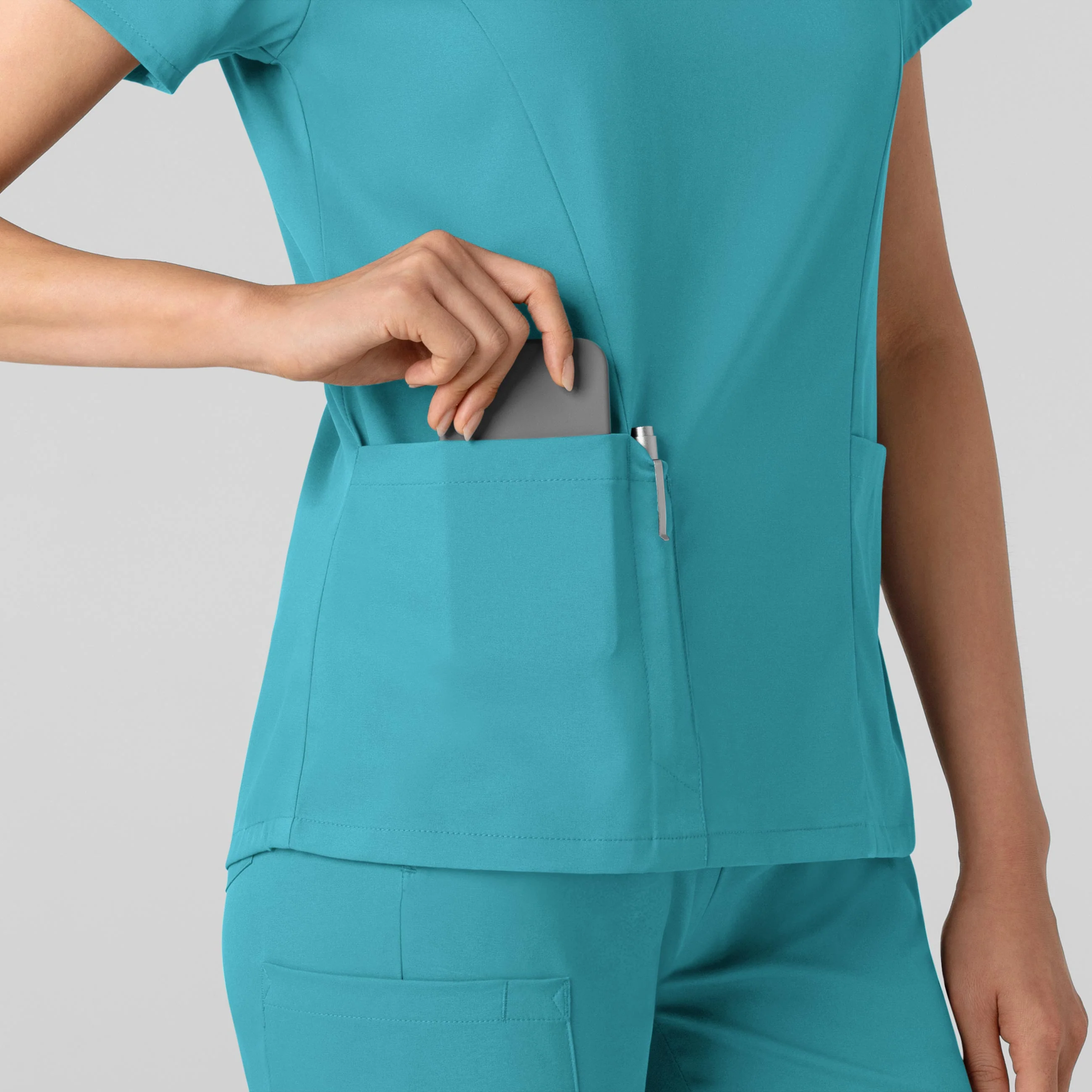 Boundless Women's 2-Pocket V-Neck Scrub Top - Teal - Image 7