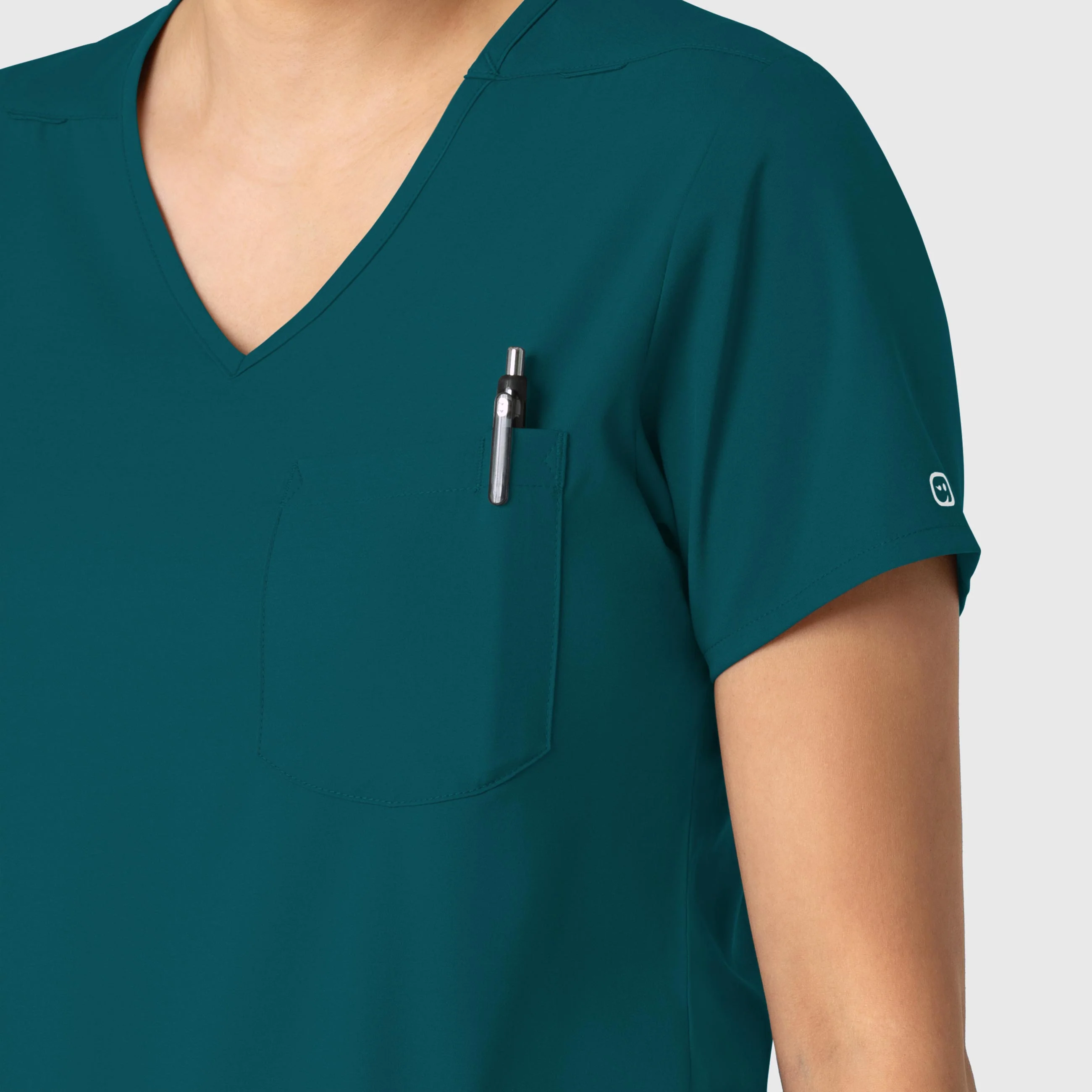 Boundless Women's Tuck-In Scrub Top - Caribbean Blue - Image 8