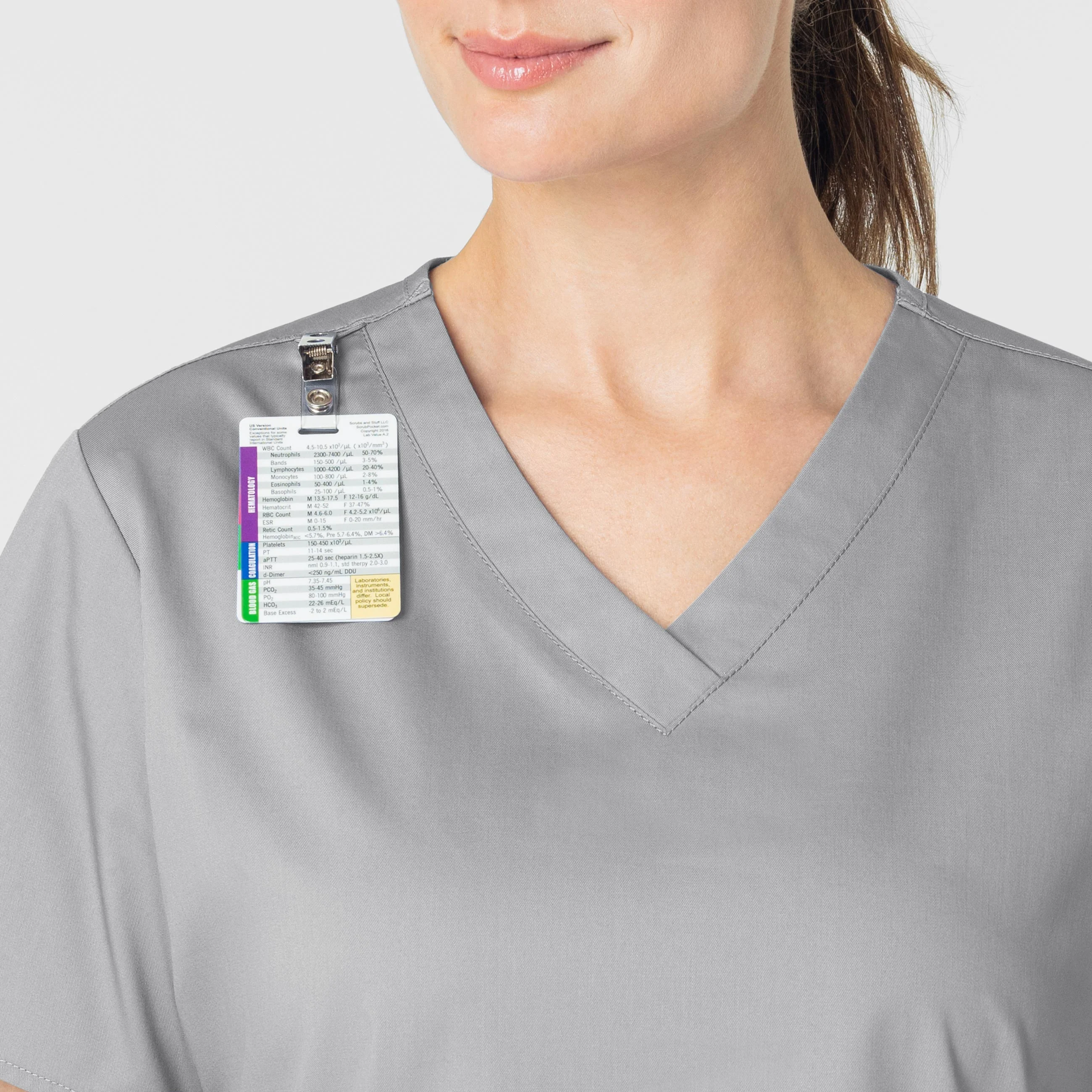 WonderWORK Women's V-Neck Scrub Top - Grey - Image 6
